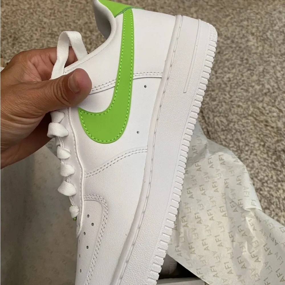 NEW IN BOX WOMEN’S AIR FORCE 1 - Picture 4 of 10